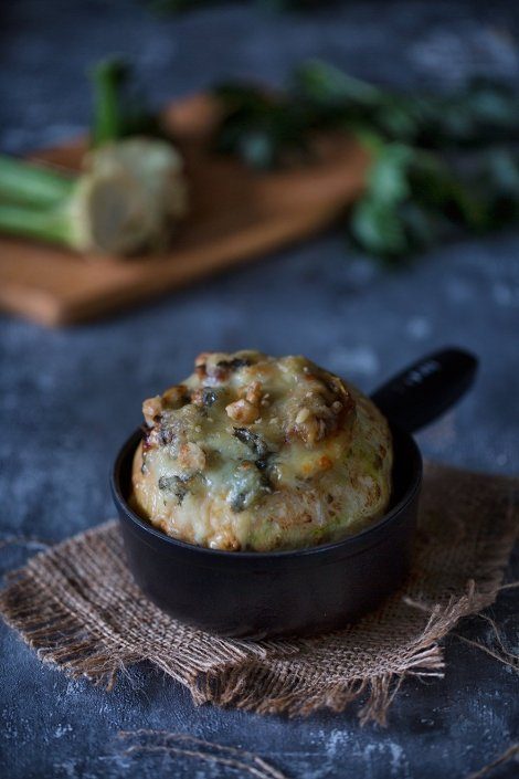 Gefüllter Sellerie mit Walnüssen und Gorgonzola - Patrick Rosenthal Gefüllter Sellerie mit Walnüssen und Gorgonzola - Patrick Rosenthal