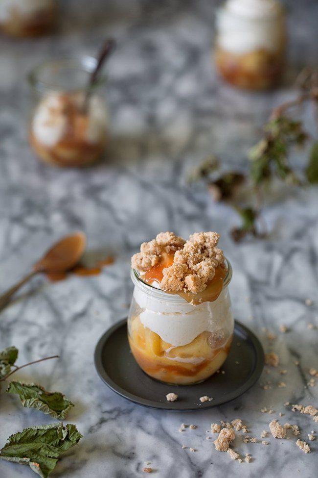 Apfel-Karamell Trifle mit Cashew-Crumble - Patrick Rosenthal