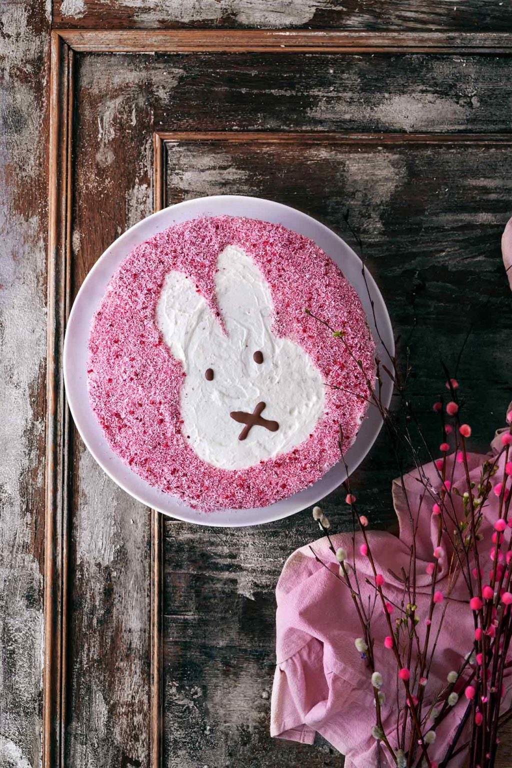 Himbeer- Kokos-Quark Miffy-Hasentorte - Patrick Rosenthal Himbeer- Kokos-Quark Miffy-Hasentorte - Patrick Rosenthal