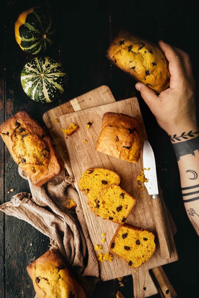 Saftiges Kürbisbrot mit Schokolade