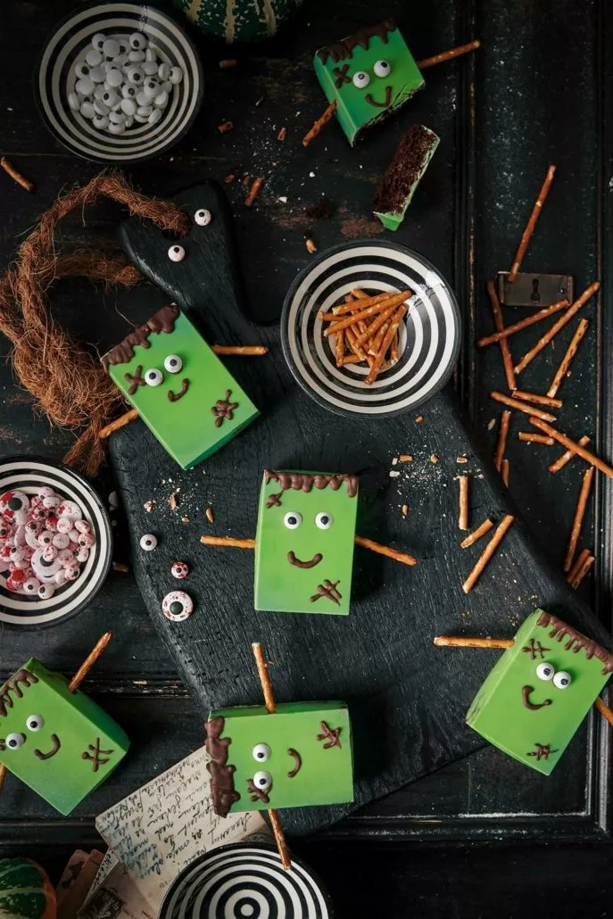 Lustige Brownie Monster für Halloween