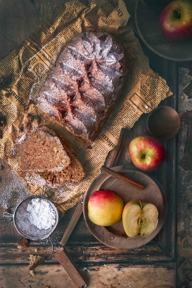 Kastenkuchen mit Chai Gewürzen und Bratapfel