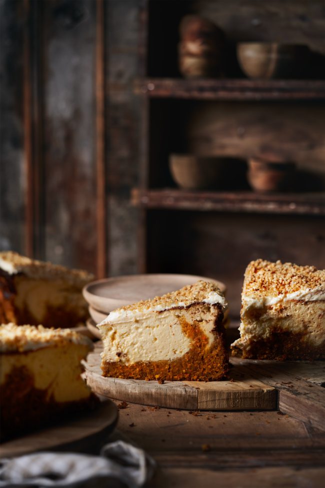 Käsekuchen mit Karottenboden