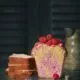 Einfacher Himbeer Marmorkuchen in pink
