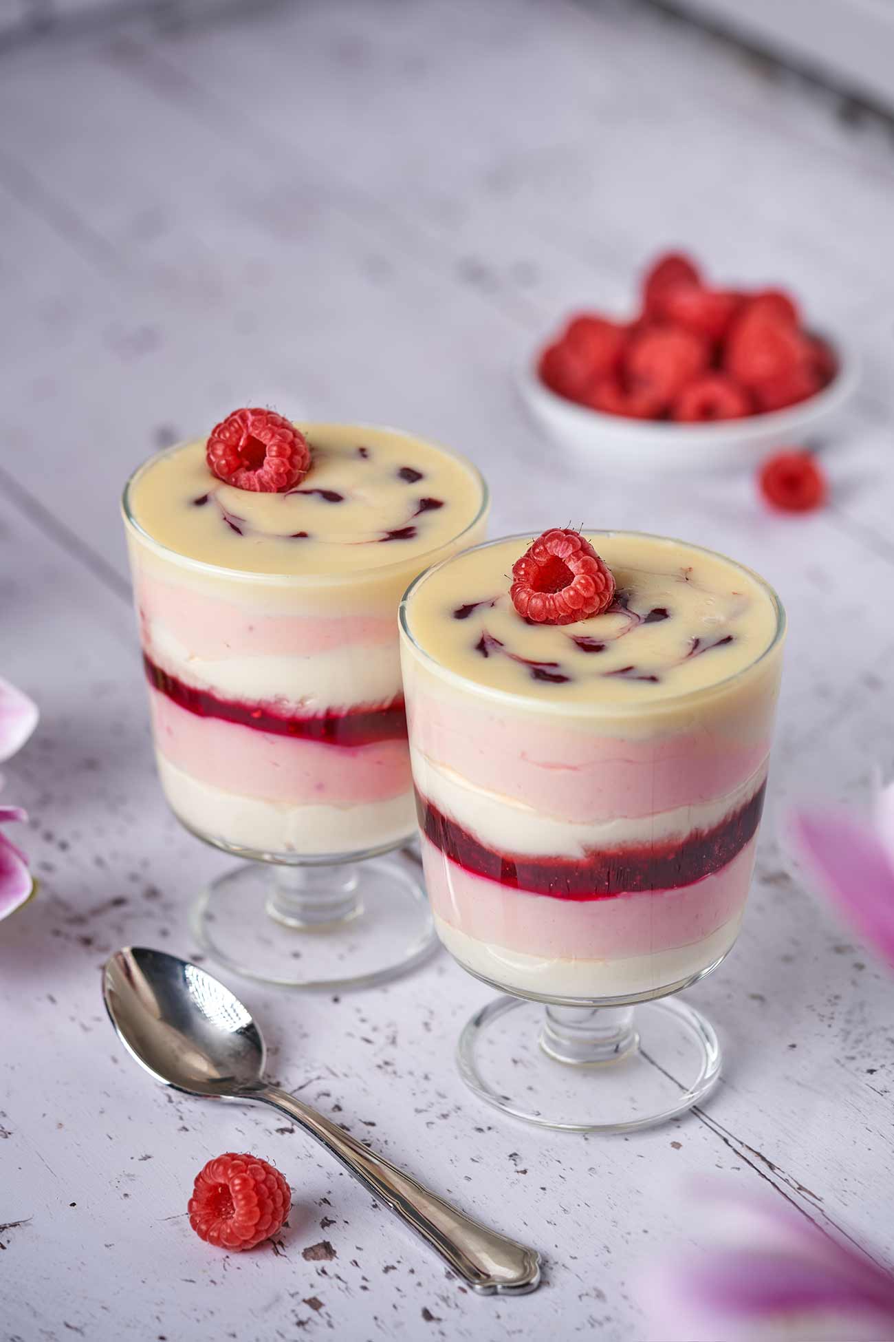 Himbeer-Vanille Creme mit weißer Schokoladen-Ganache - Patrick Rosenthal