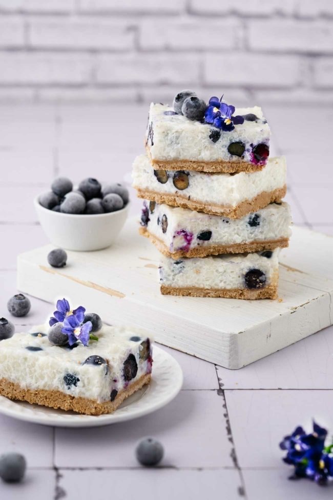 Milchreis Blaubeerkuchen mit weißer Schokolade Knusperboden