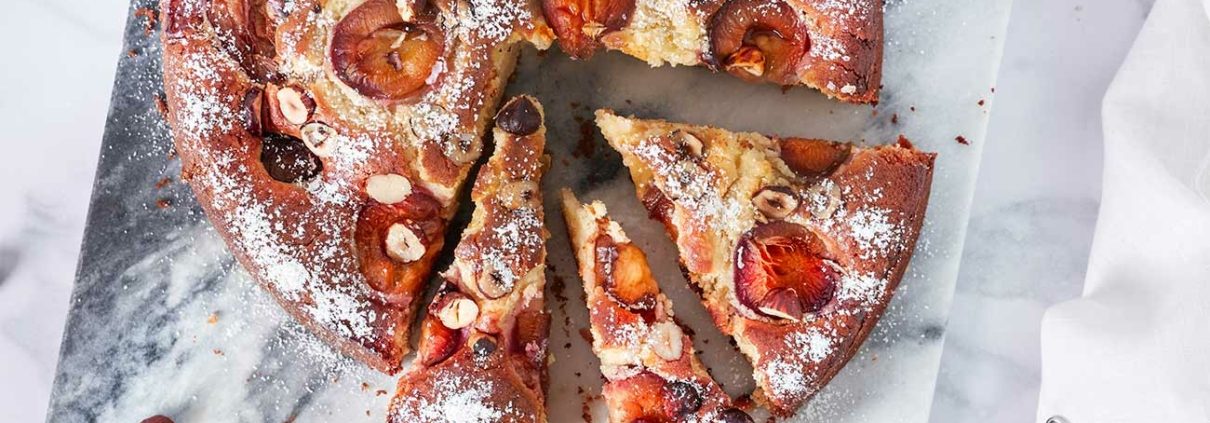 Ricottakuchen mit gerösteten Pflaumen