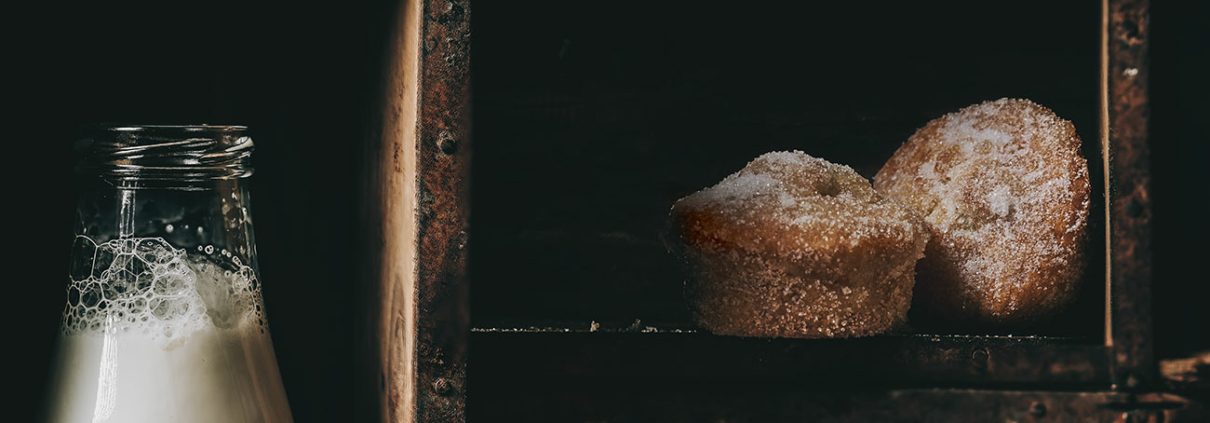 Entdecke das Rezept für Berliner-Muffins – eine leichtere Alternative zum klassischen Berliner. Gefüllt mit Konfitüre und umhüllt von Zucker, perfekt für Karneval!