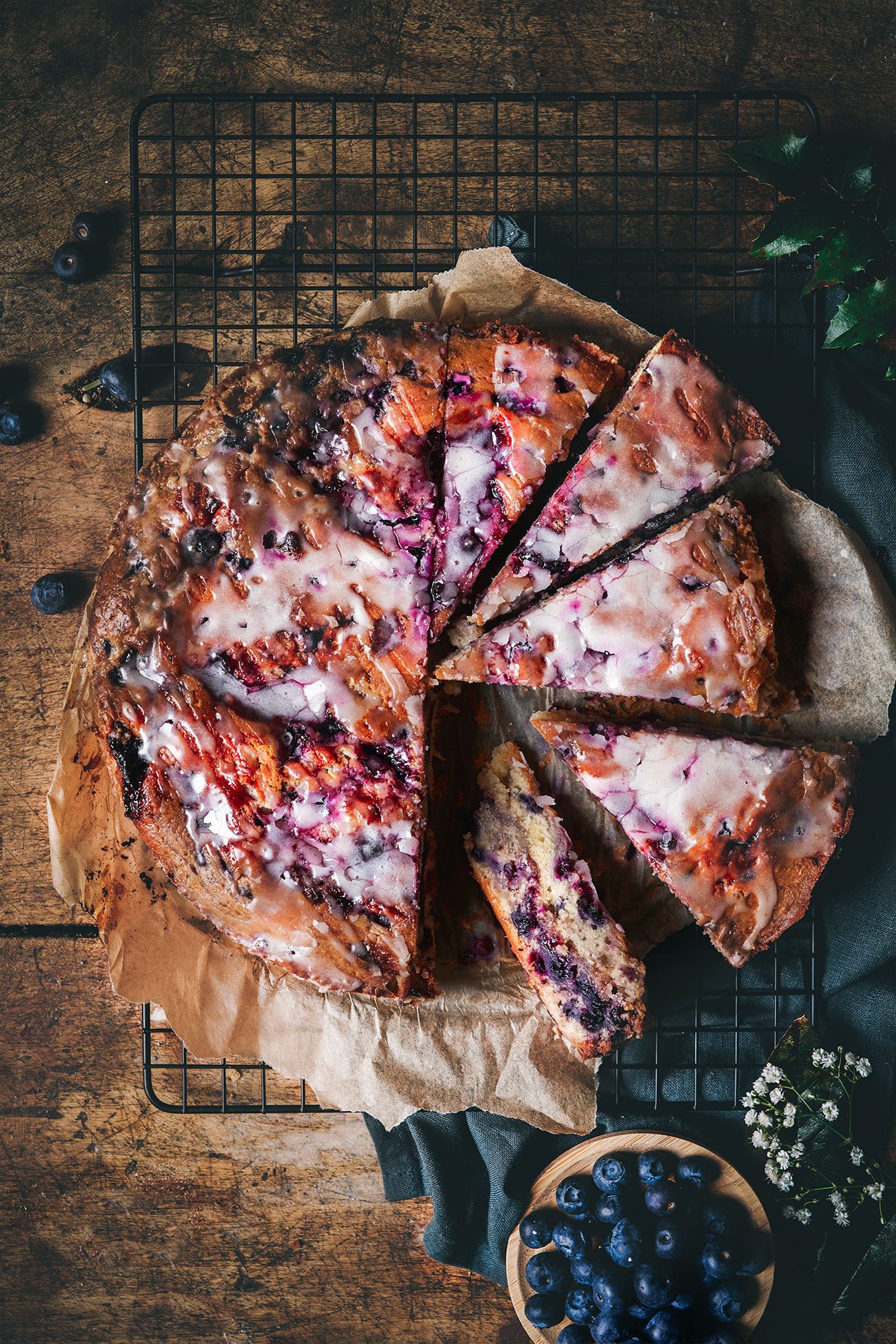 Blaubeer-Vanillekuchen mit Honig-Zitronen-Glasur - Patrick Rosenthal