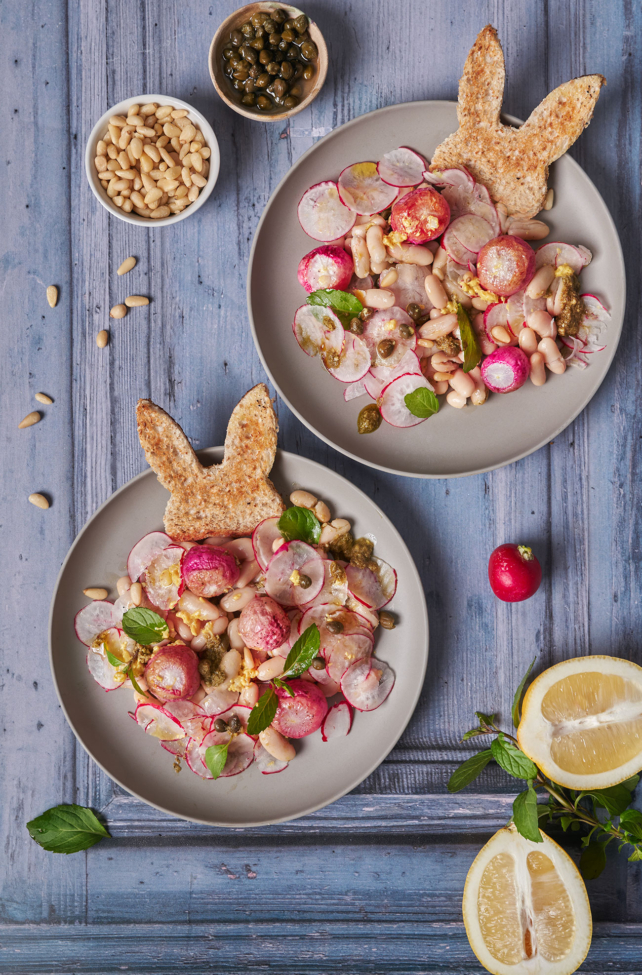 Radieschensalat zu Ostern Frisch, bunt & ein bisschen anders