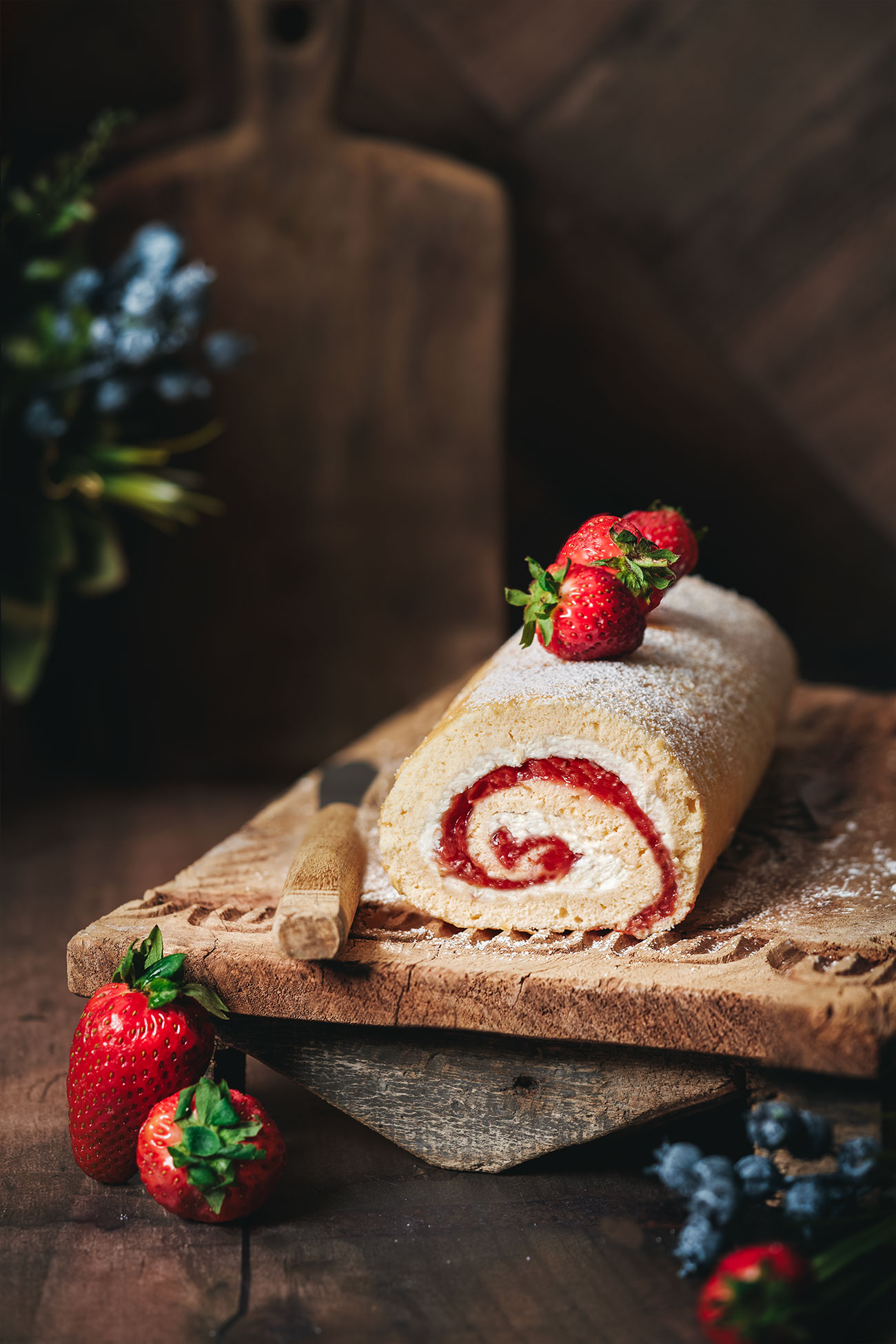 Vanille Rhabarber-Erdbeer Biskuitrolle - Patrick Rosenthal Vanille Rhabarber-Erdbeer Biskuitrolle - Patrick Rosenthal