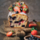 Joghurt Erdbeer-Blaubeerkuchen