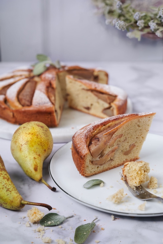 Birnen-Salbeikuchen