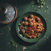 Walnuss-Falafel mit Gemüse Tajine